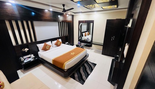 Deluxe Double Room, City View