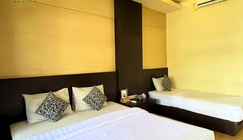 Triple Room, Patio, City View