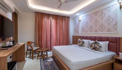 Deluxe Double Room, Balcony, City View