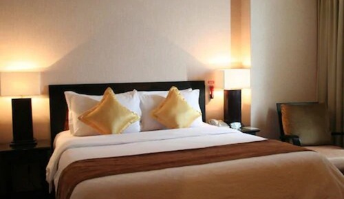 Deluxe Room, Non Smoking, City View