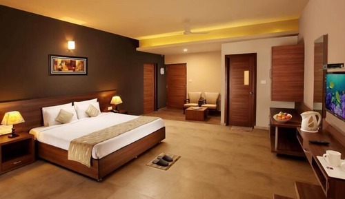 Royal Room, Multiple Beds