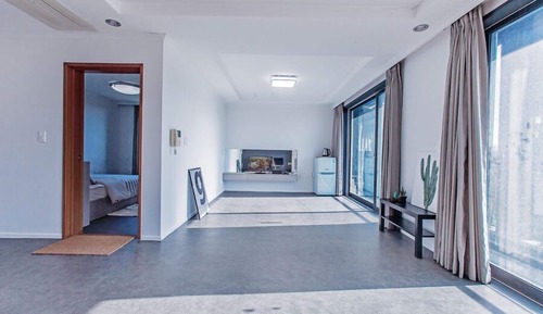 Family Room, 1 Bedroom