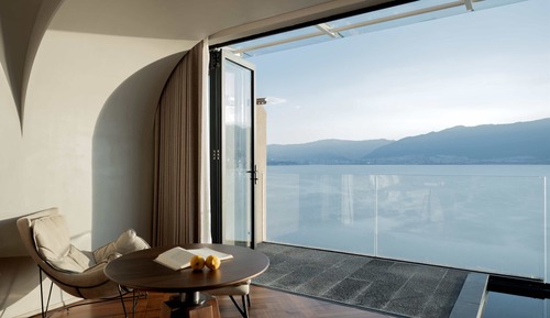 Senior Suite, Bay View