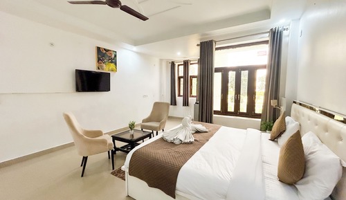 2 Bedroom Suite with Balcony