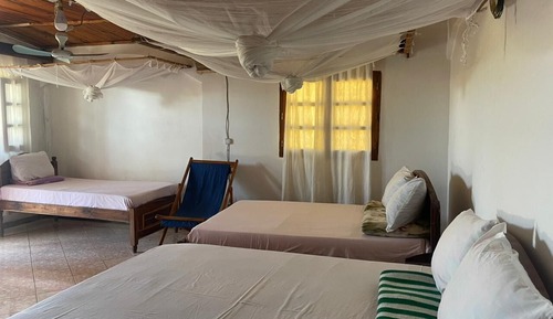 Classic Quadruple Room, Hill View