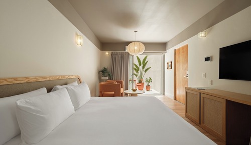 Deluxe Room, 1 King Bed