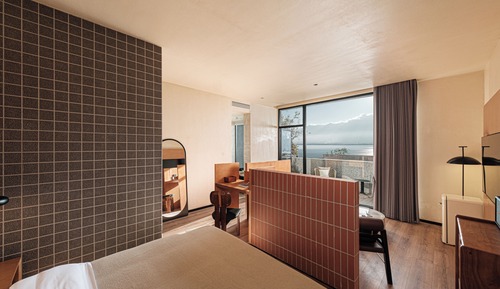 Basic Double Room, 1 King Bed, Pets Allowed, Sea View