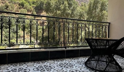 Deluxe Studio, Balcony, Mountain View