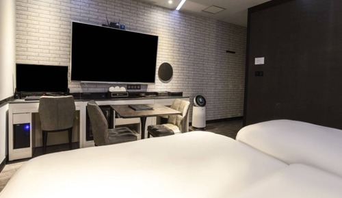 Basic Twin Room