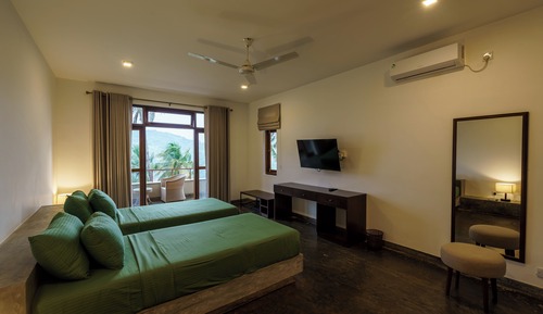 Standard Double Room, 2 Twin Beds, River View