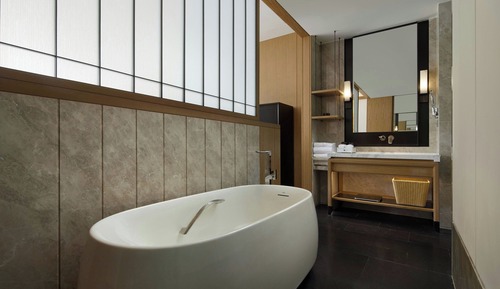 Deluxe Room, Multiple Beds, Balcony