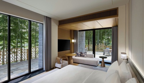 Suite, 1 King Bed with Sofa bed, Balcony, Lake View