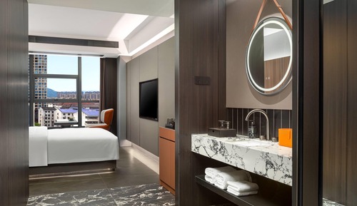 Superior Room, 1 King Bed, Non Smoking