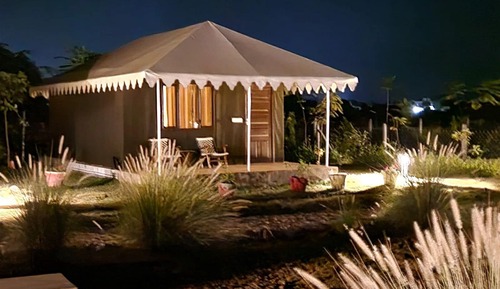 Luxury Tent, Mountain View