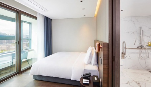 Double Room, 1 Queen Bed, Balcony, City View