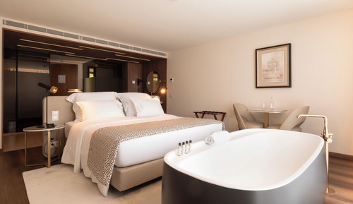 Double Room, Mountain View