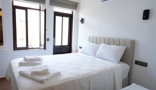 Economy Double Room, Balcony, City View