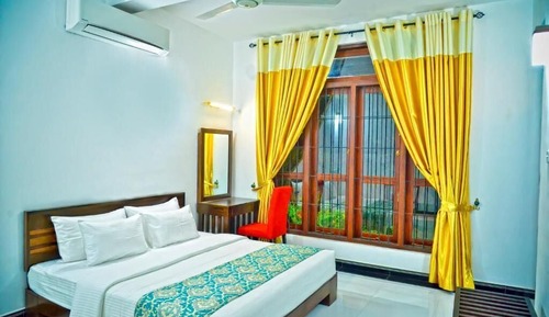 Family Room, Balcony