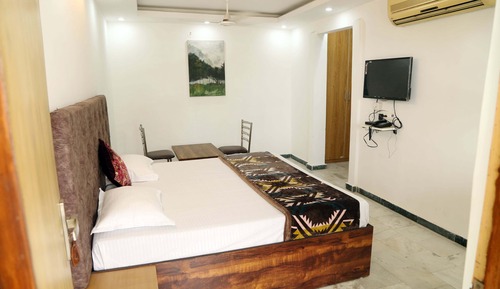 Deluxe Room, City View