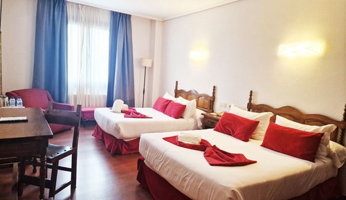 Classic Quadruple Room