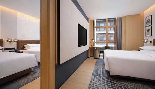 Standard Room, 1 King Bed, City View