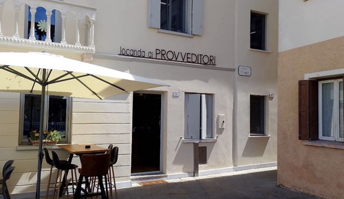 Superior Townhome, City View