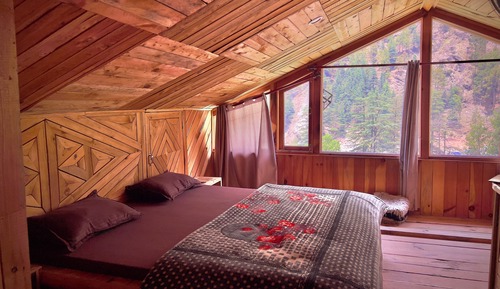 Deluxe Room, Balcony, Hill View