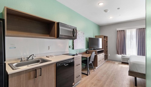 Suite, 1 Queen Bed, Non Smoking