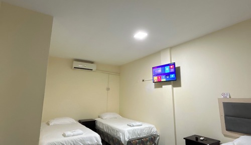 Basic Triple Room, 3 Twin Beds, Non Smoking