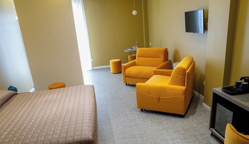 Superior Quadruple Room, Balcony, Courtyard View