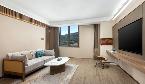 Executive Suite, 1 King Bed, Non Smoking