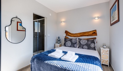 Exclusive Studio, 1 Double Bed with Sofa bed, Garden View