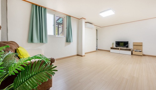 Basic Room, 1 Bedroom (Room 303 (Pet / BBQ))