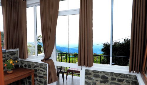 Deluxe Double Room, 1 Queen Bed, Balcony, Mountain View