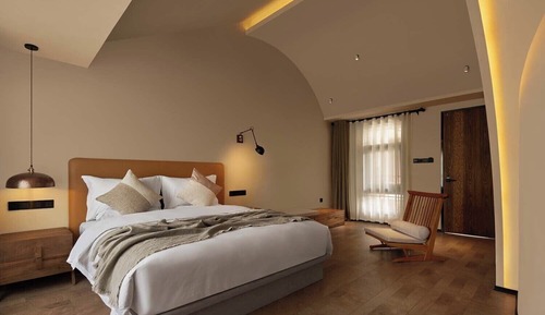 Deluxe Double Room, Garden View