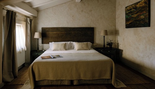 Suite, Garden View