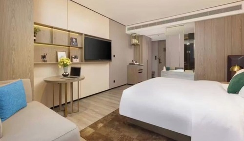 Superior Suite, City View