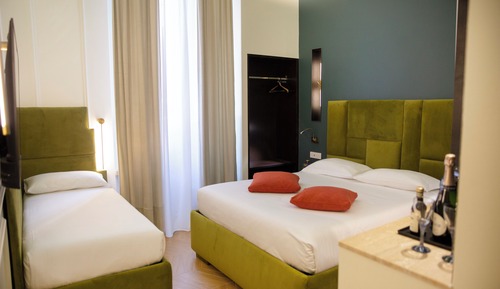 Signature Triple Room