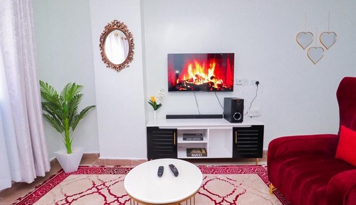 Luxury Apartment, Golf View