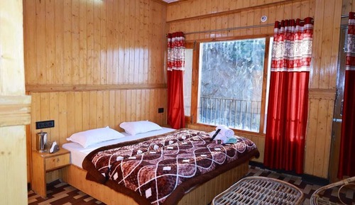 Deluxe Double Room, Balcony, Hill View