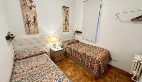 Standard Twin Room, Shared Bathroom