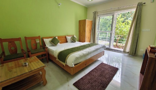 Deluxe Room, Hill View