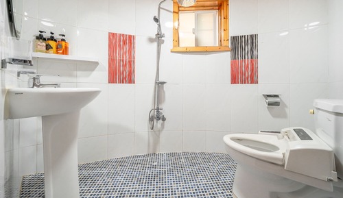 Basic Room, 2 Bedrooms (Colored Pencil 1(Mountain View / BBQ))