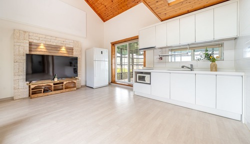 Basic Room, 2 Bedrooms (Sketch 1 (Mountain View / BBQ))