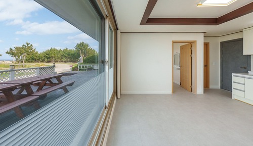 Basic Room, 1 Bedroom (101 (Ocean View / DOGS ONLY))