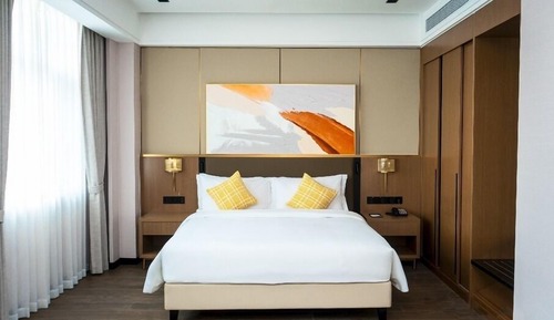 Standard Room, 1 Queen Bed