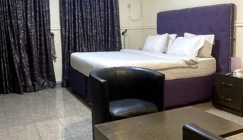 Junior Room, Balcony, City View