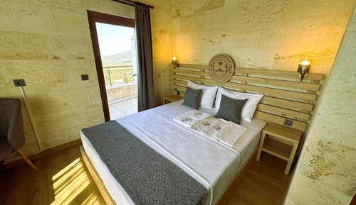 Standard Double Room, 1 Queen Bed, Smoking, Sea View