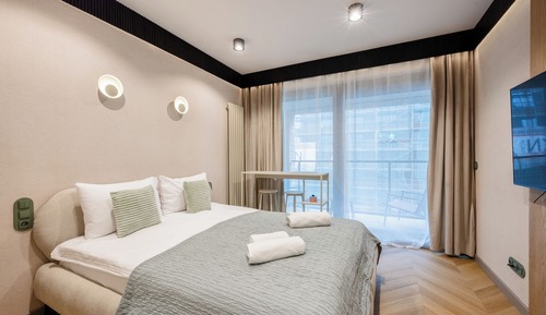 Design Studio Suite, Balcony