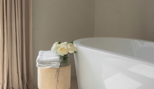 Deluxe Suite, City View